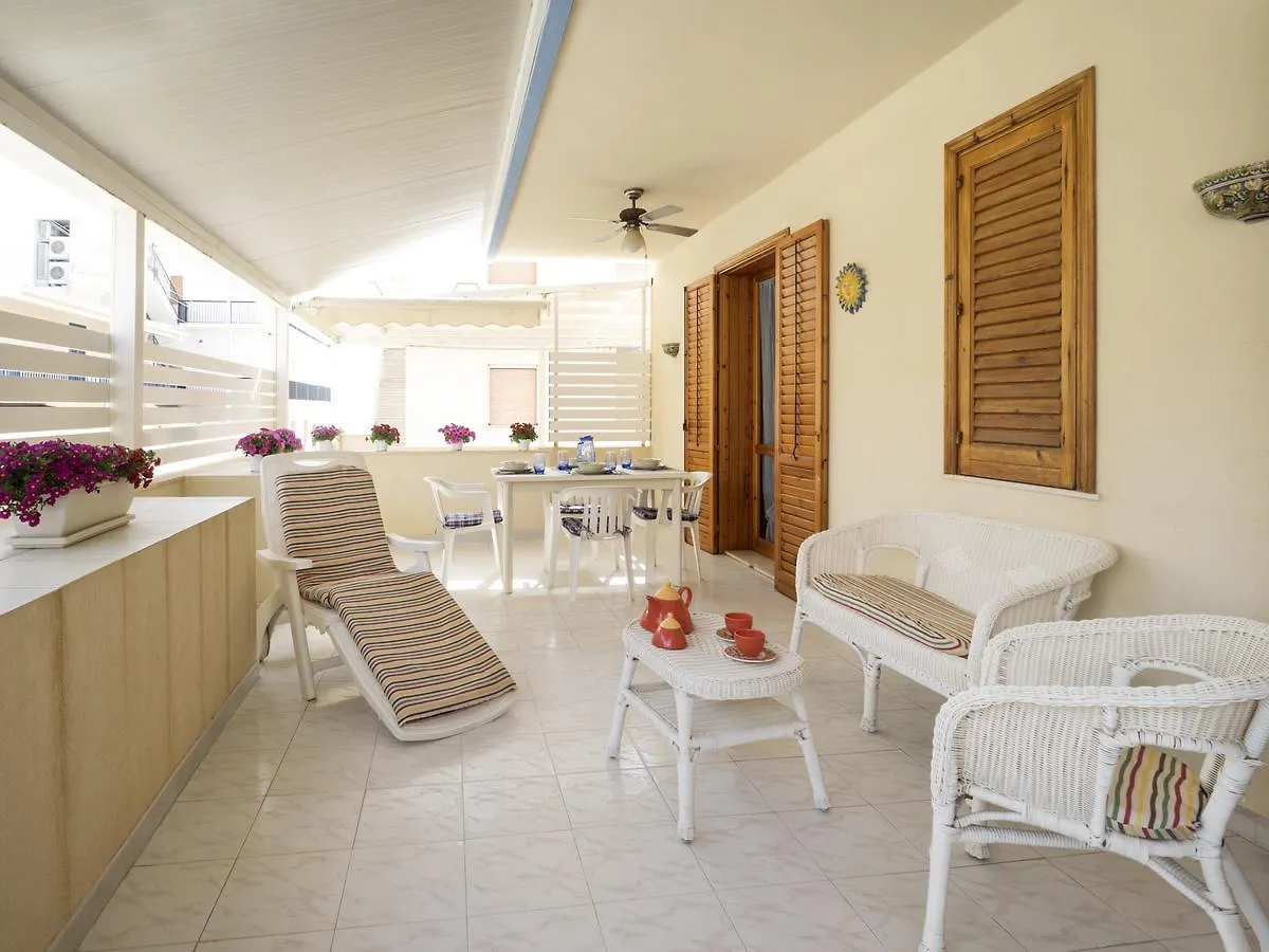 Siciliacasevacanze - Casa Girasole Marina di Ragusa 0*,  Olaszország