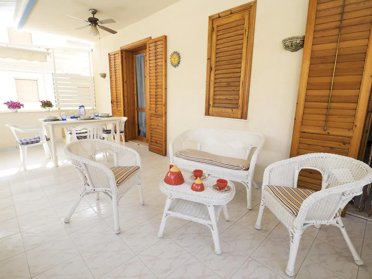 Siciliacasevacanze - Casa Girasole Marina di Ragusa